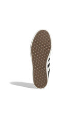 Busenitz Vulc II coreblack-chalkwhite-gold Closeup2