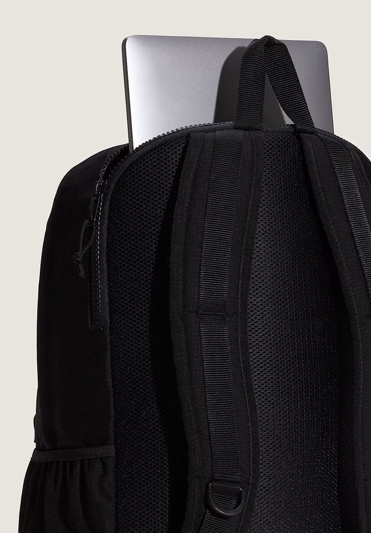 Divert black Oberansicht