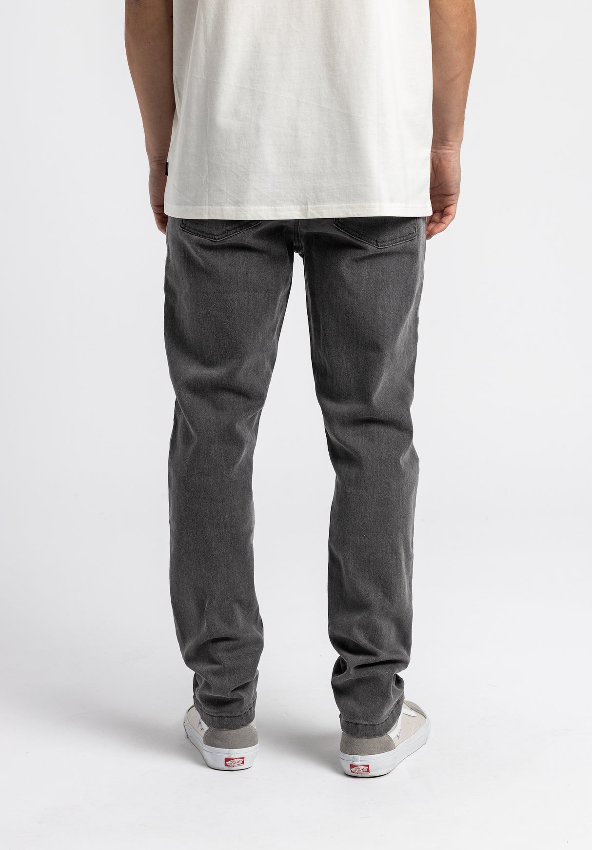 Carum greywashed Closeup2