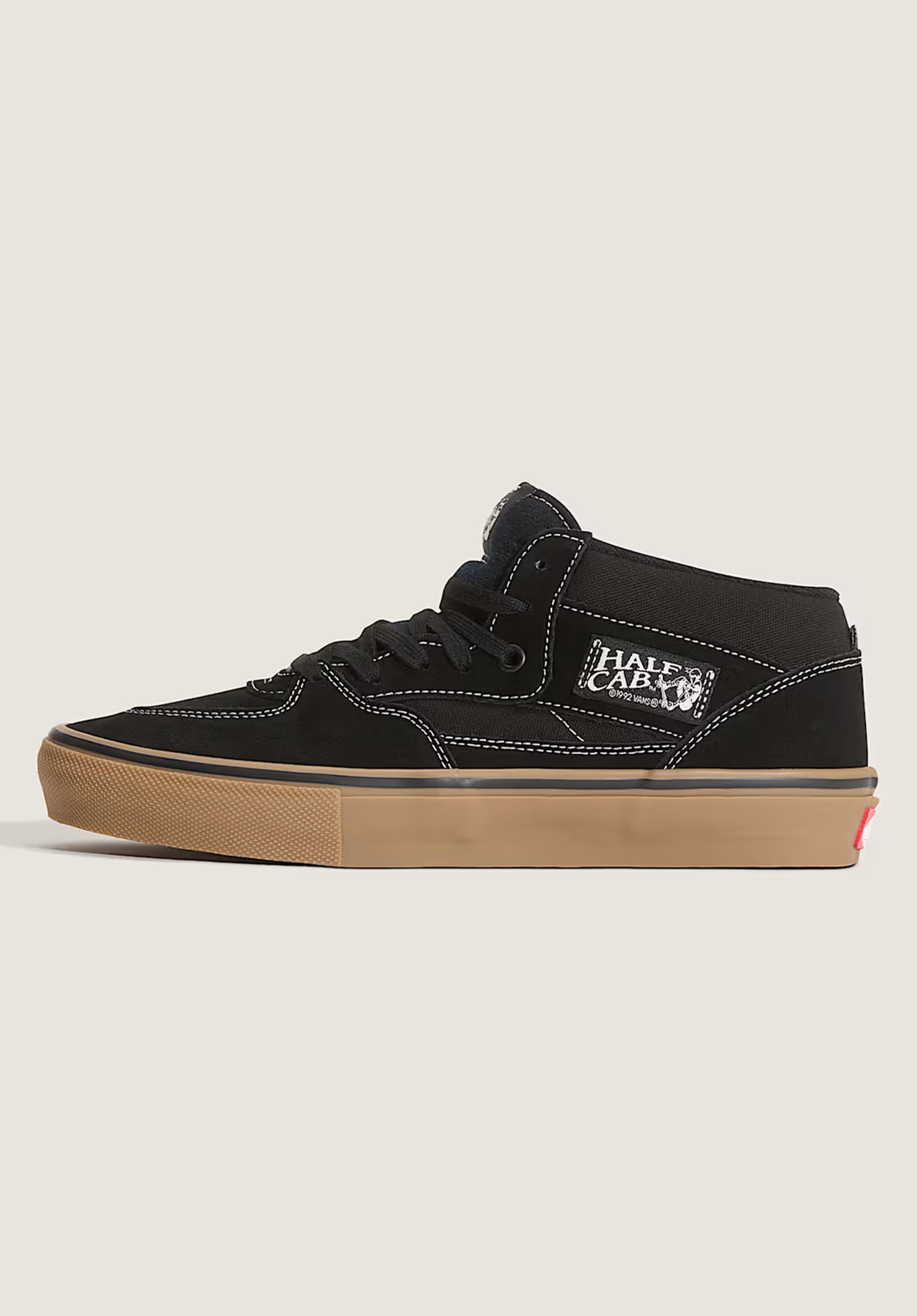Skate Half Cab Vans Mens Shoes in black-gum-white for men – TITUS