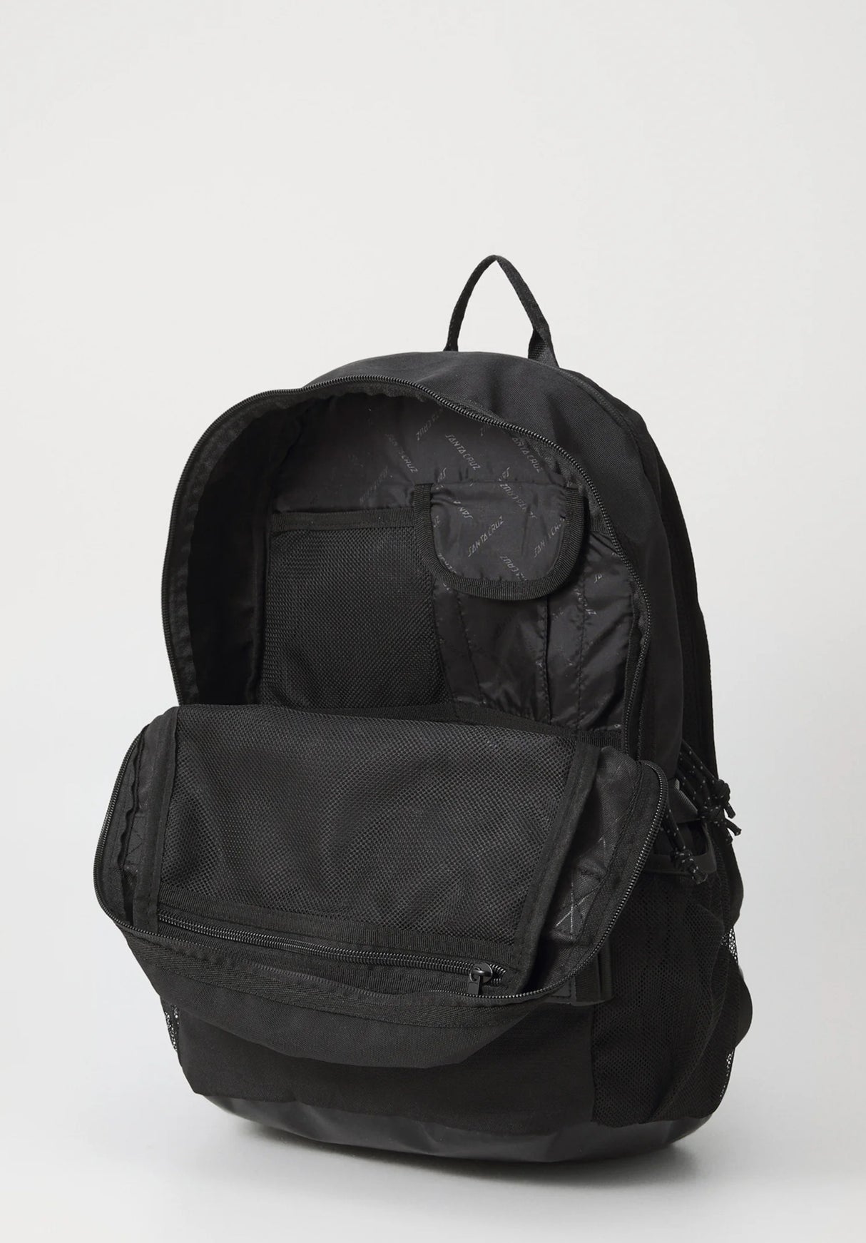 Hand Dot Emb Skatepack black Closeup1