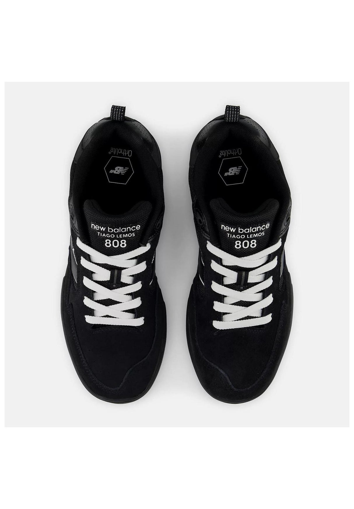808 Tiago Lemos black-white Closeup1