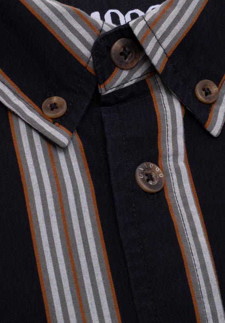 Long Sleeve Button Down black stripe Closeup1