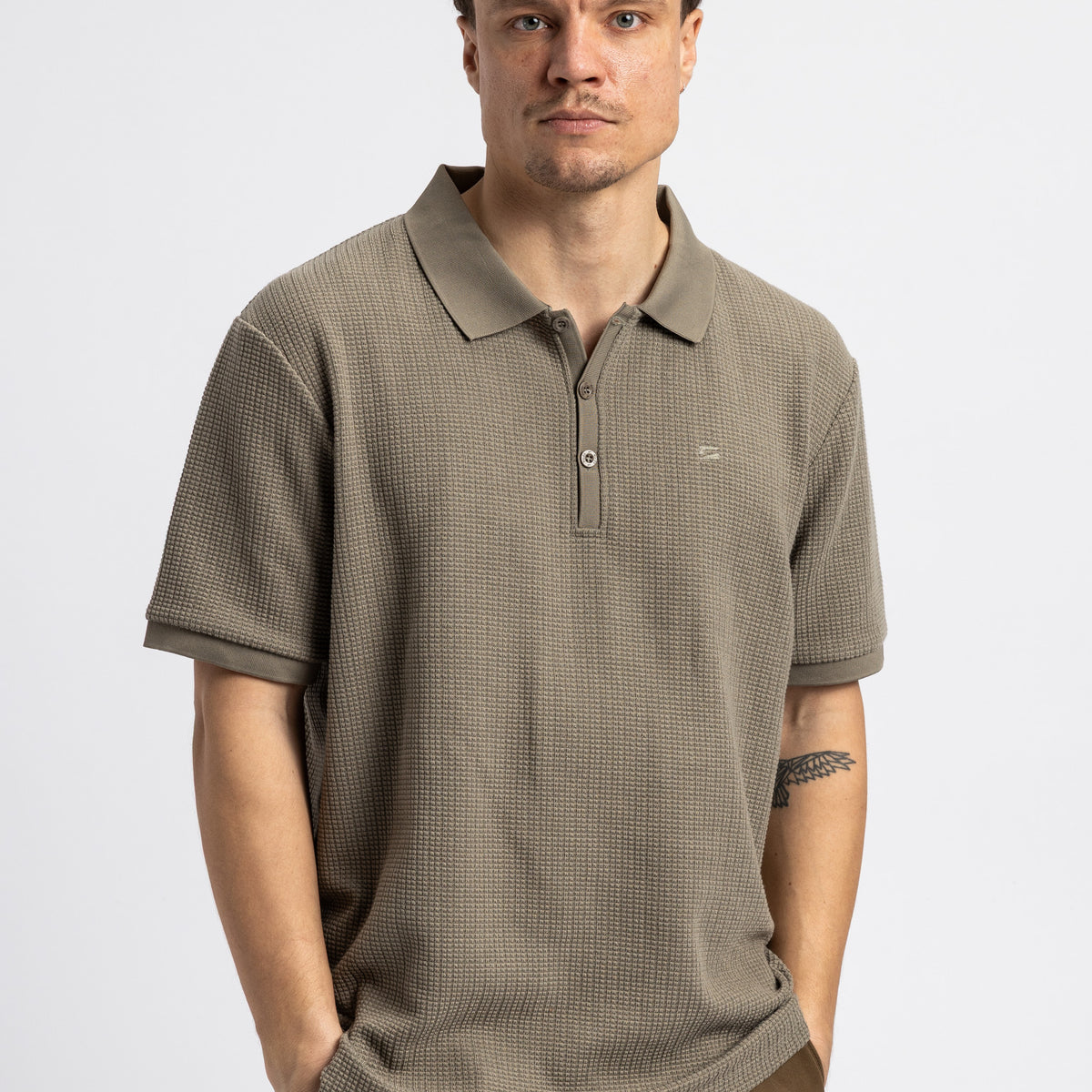 Polum Rules Polo Shirt in greige for men – TITUS