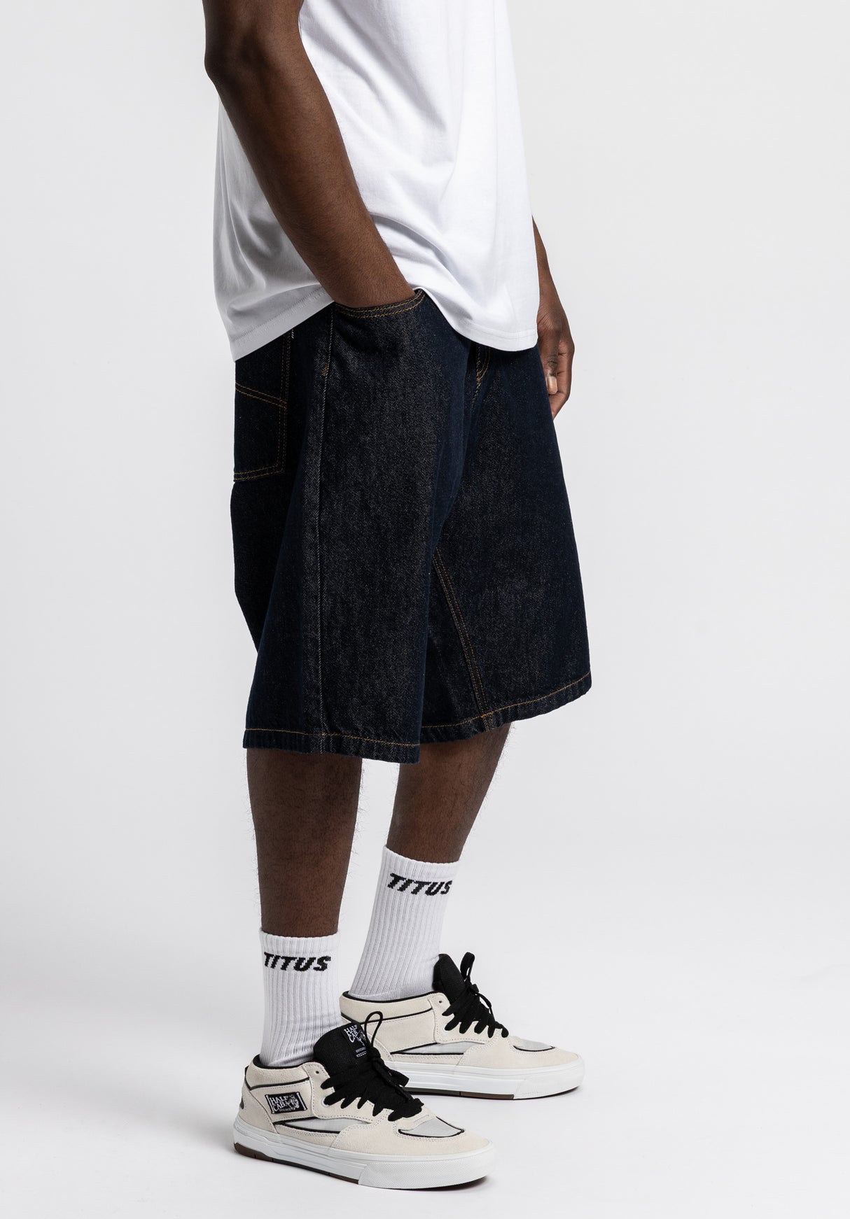 Boogy Short blue-rinsed Rueckenansicht