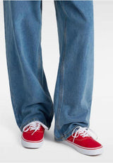 Authentic red Oberansicht