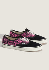 Authentic black-pink Rueckenansicht