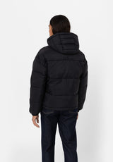 Alatna Oversized Puffer black Rueckenansicht