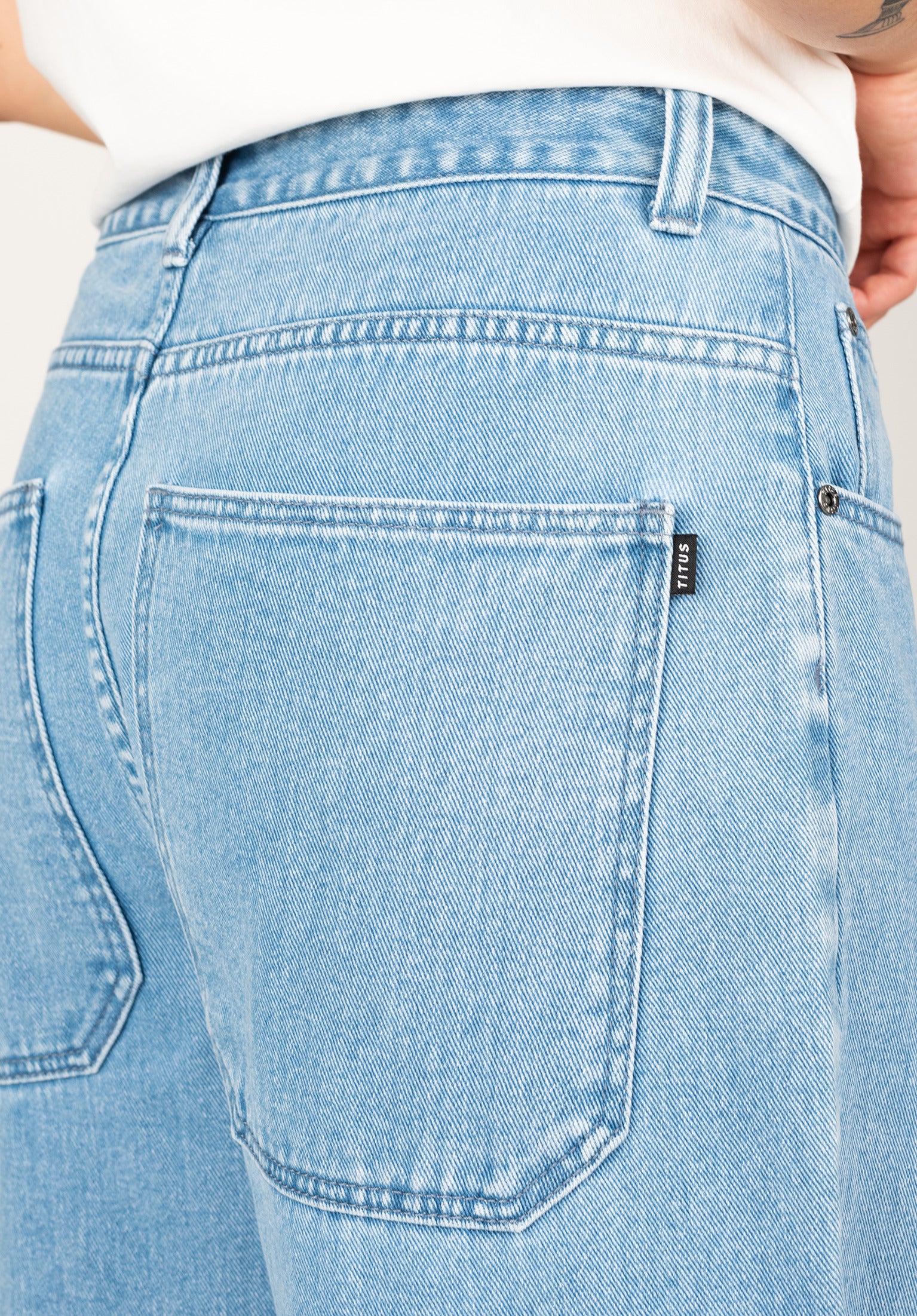 Alby-Baggy TITUS Jeans in lightblue-denim for women