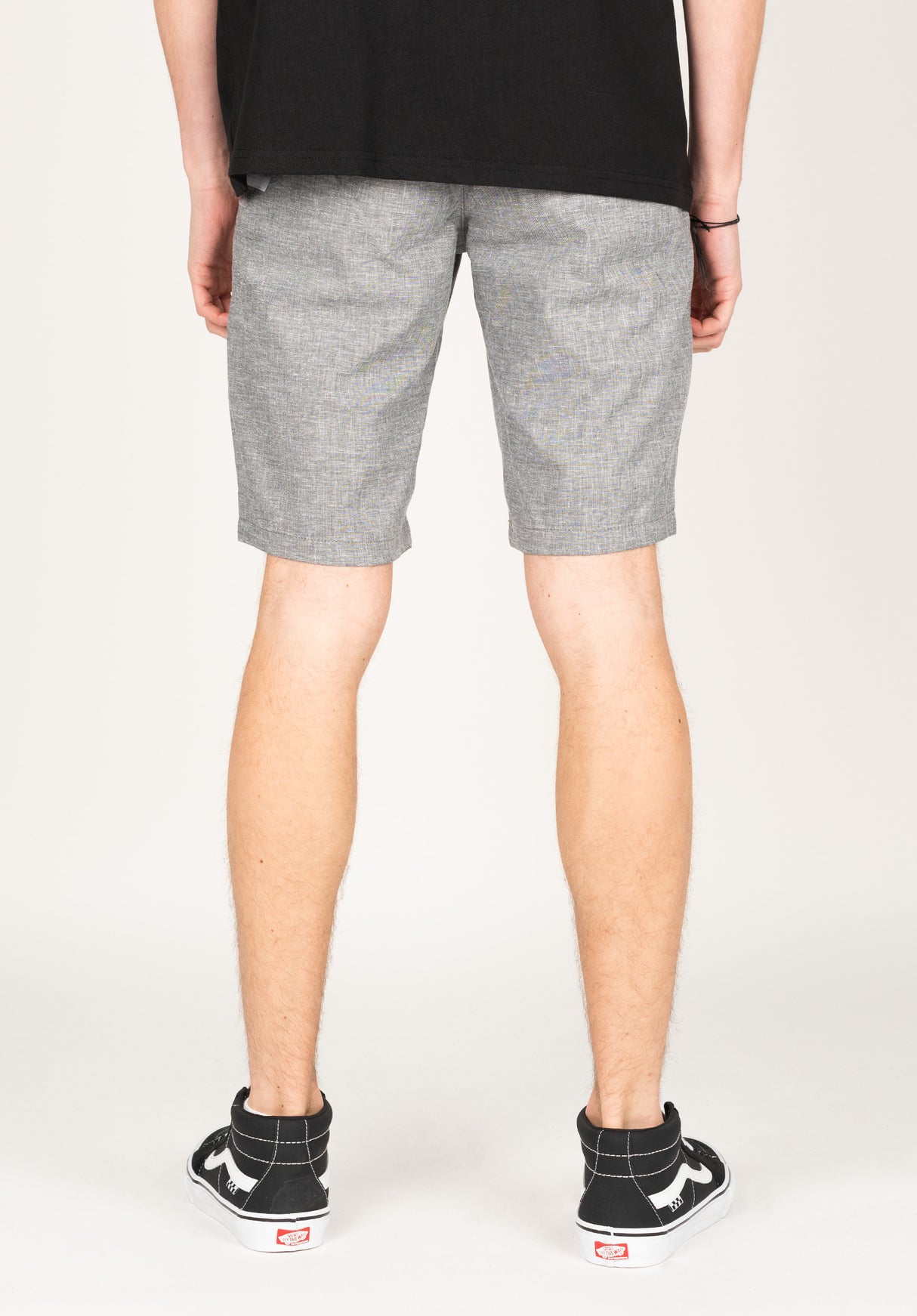 Lukas|1,84|32
