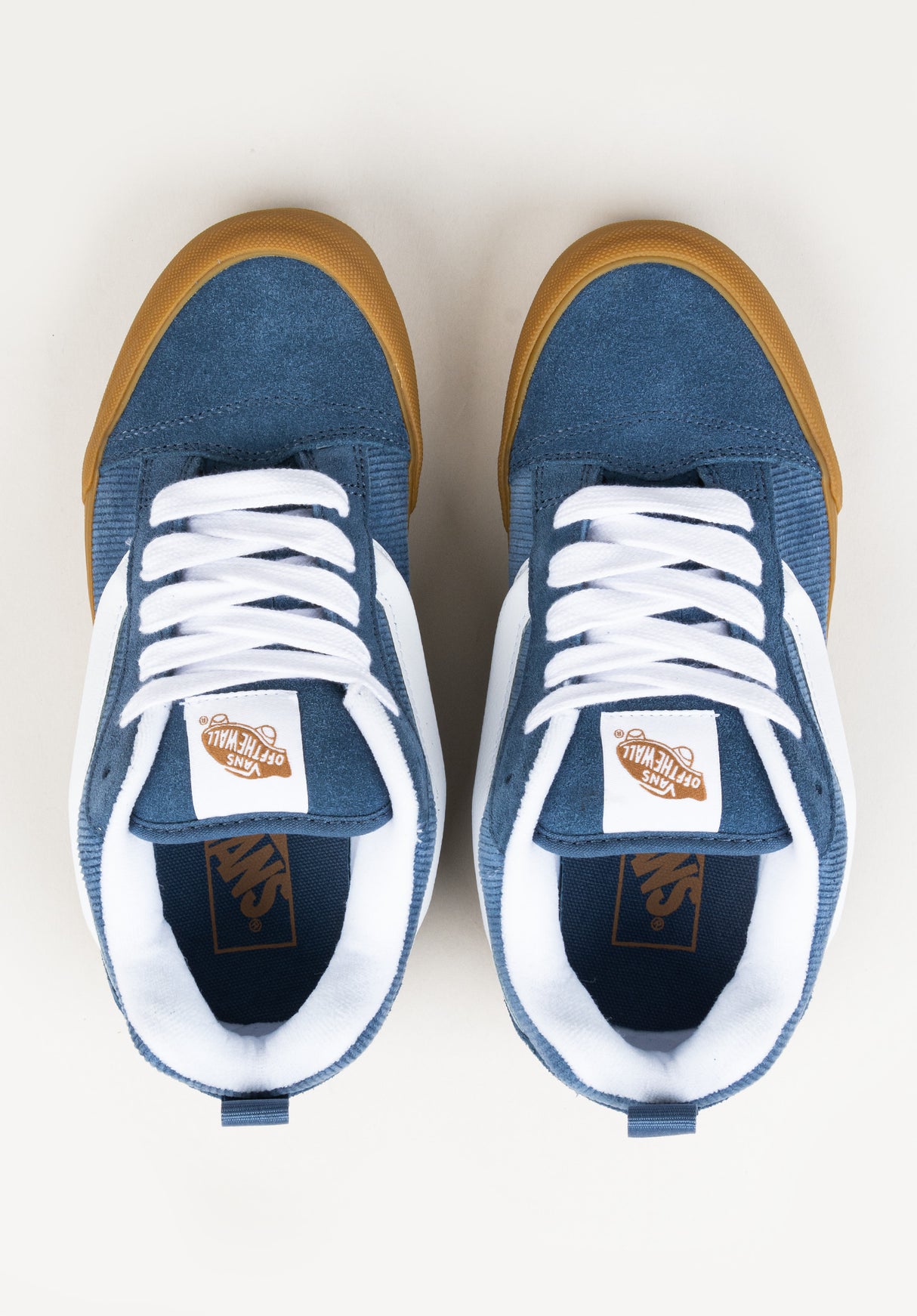 Knu Skool corduroy-popmulti Closeup2