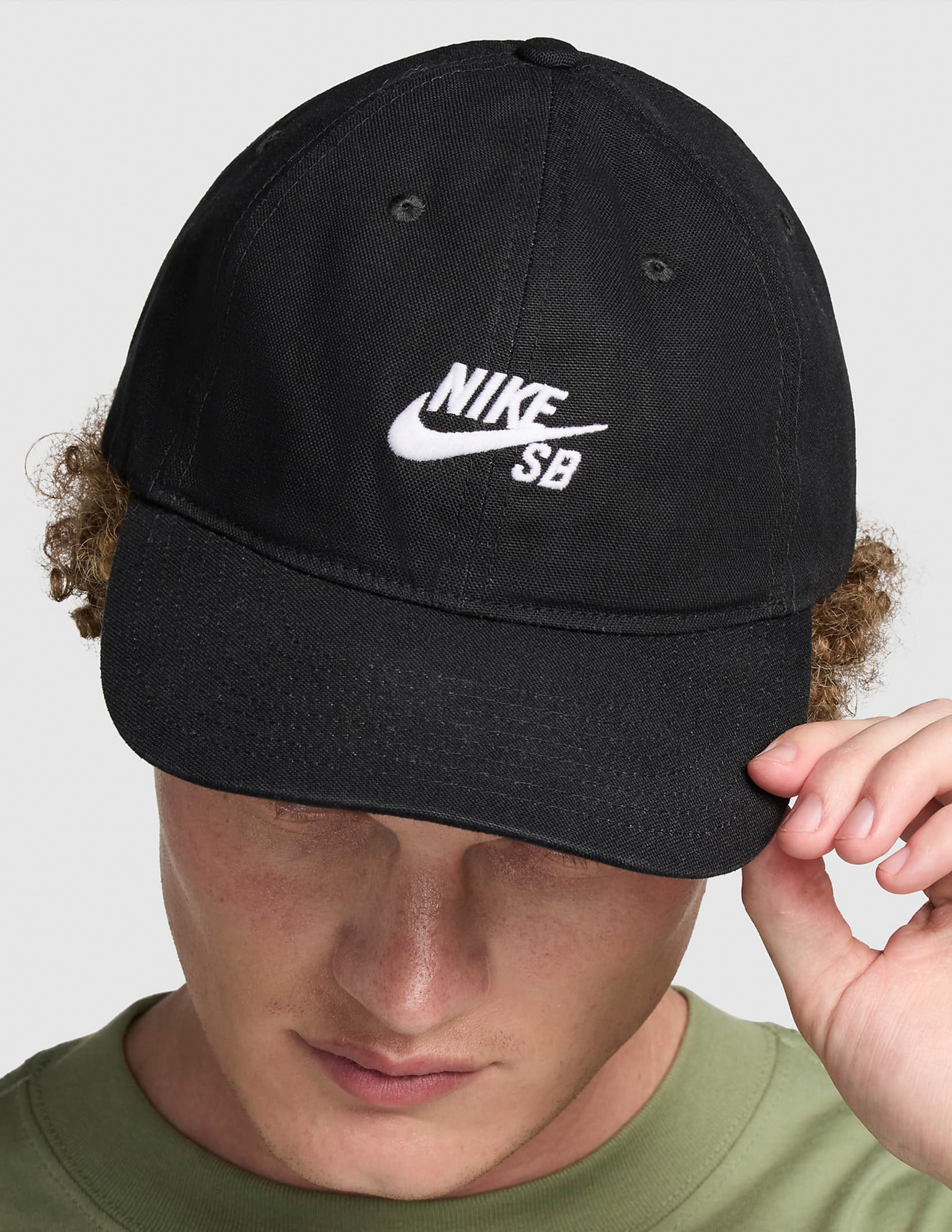 White nike sb hat hotsell