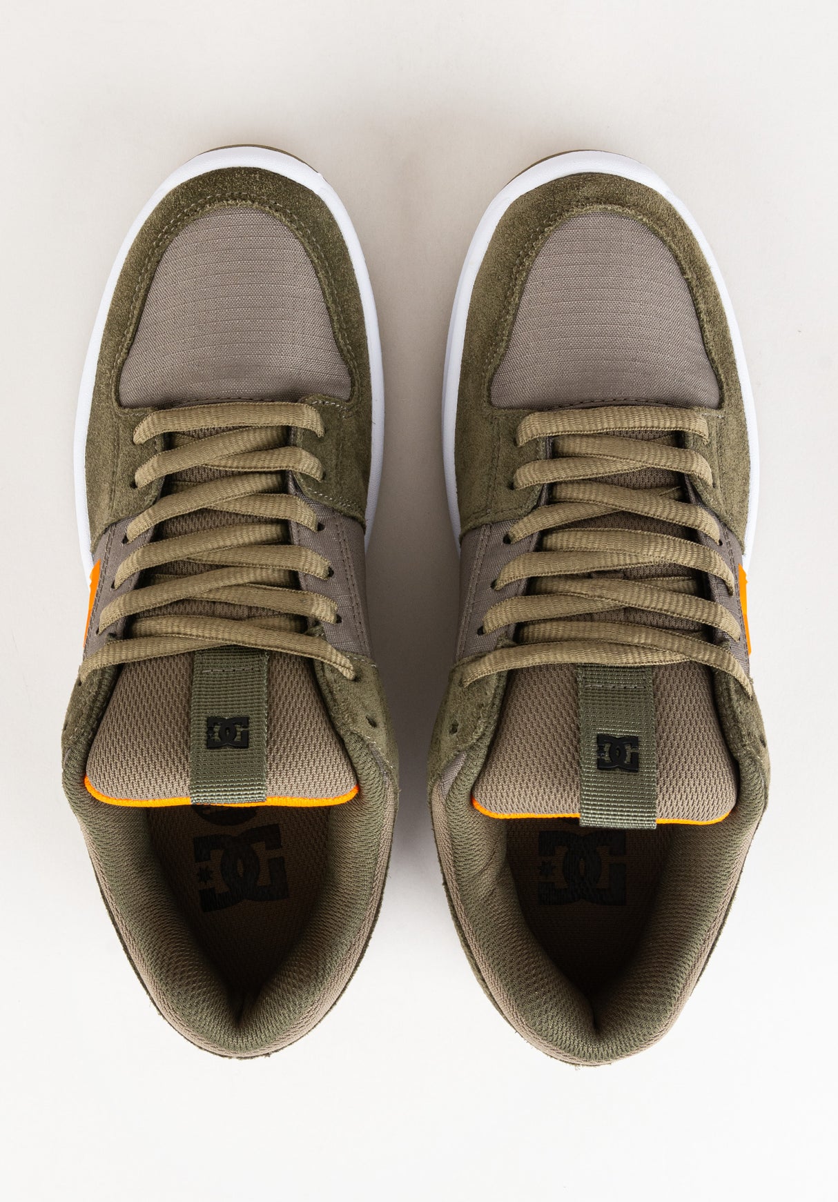 Lynx Zero army-olive Closeup2