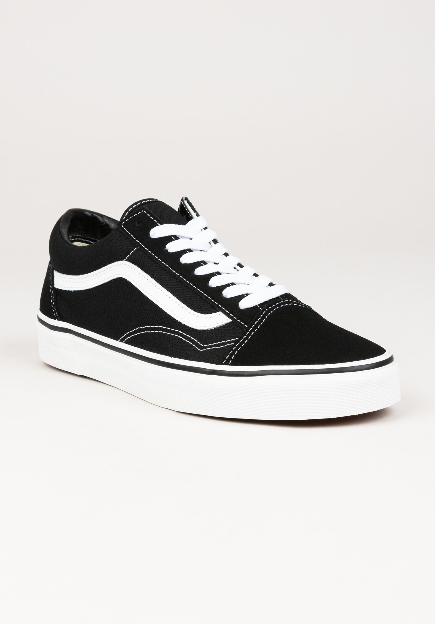Old Skool Vans Mens Shoes in black-white for men – TITUS