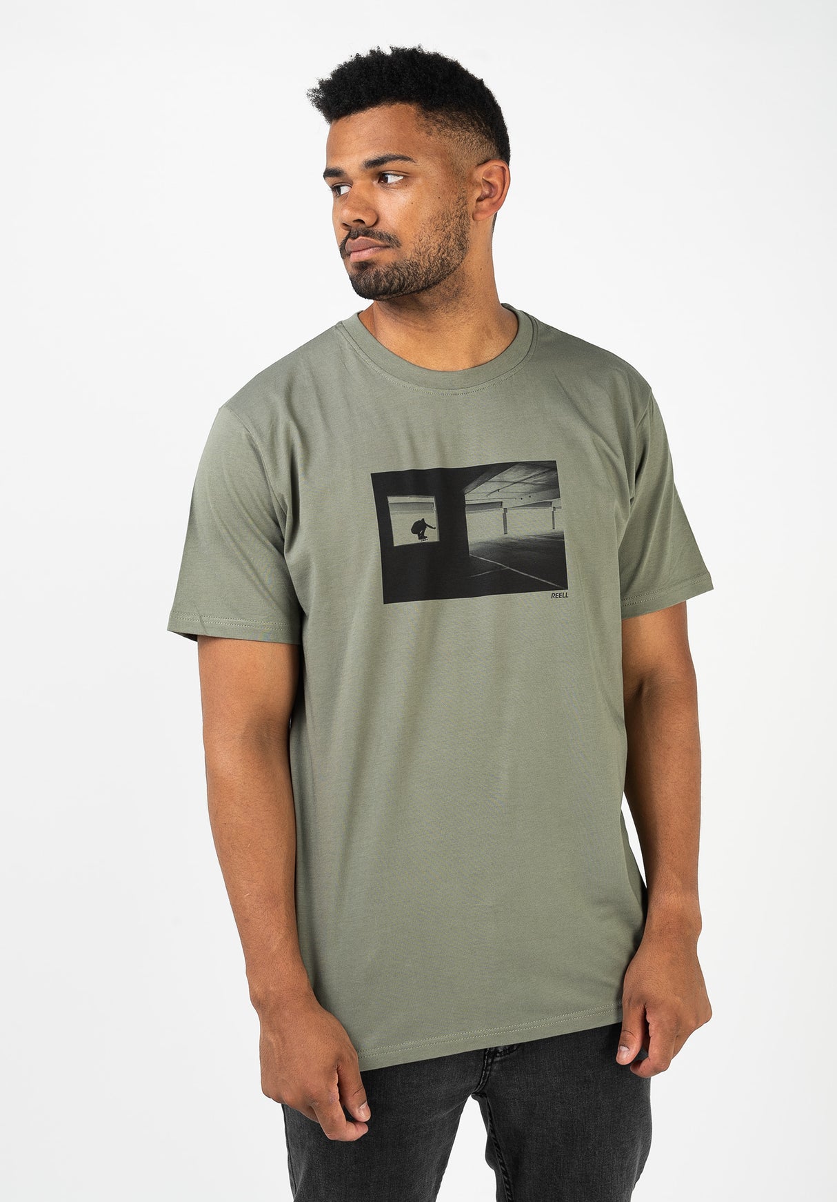 Joshua|1,90|L