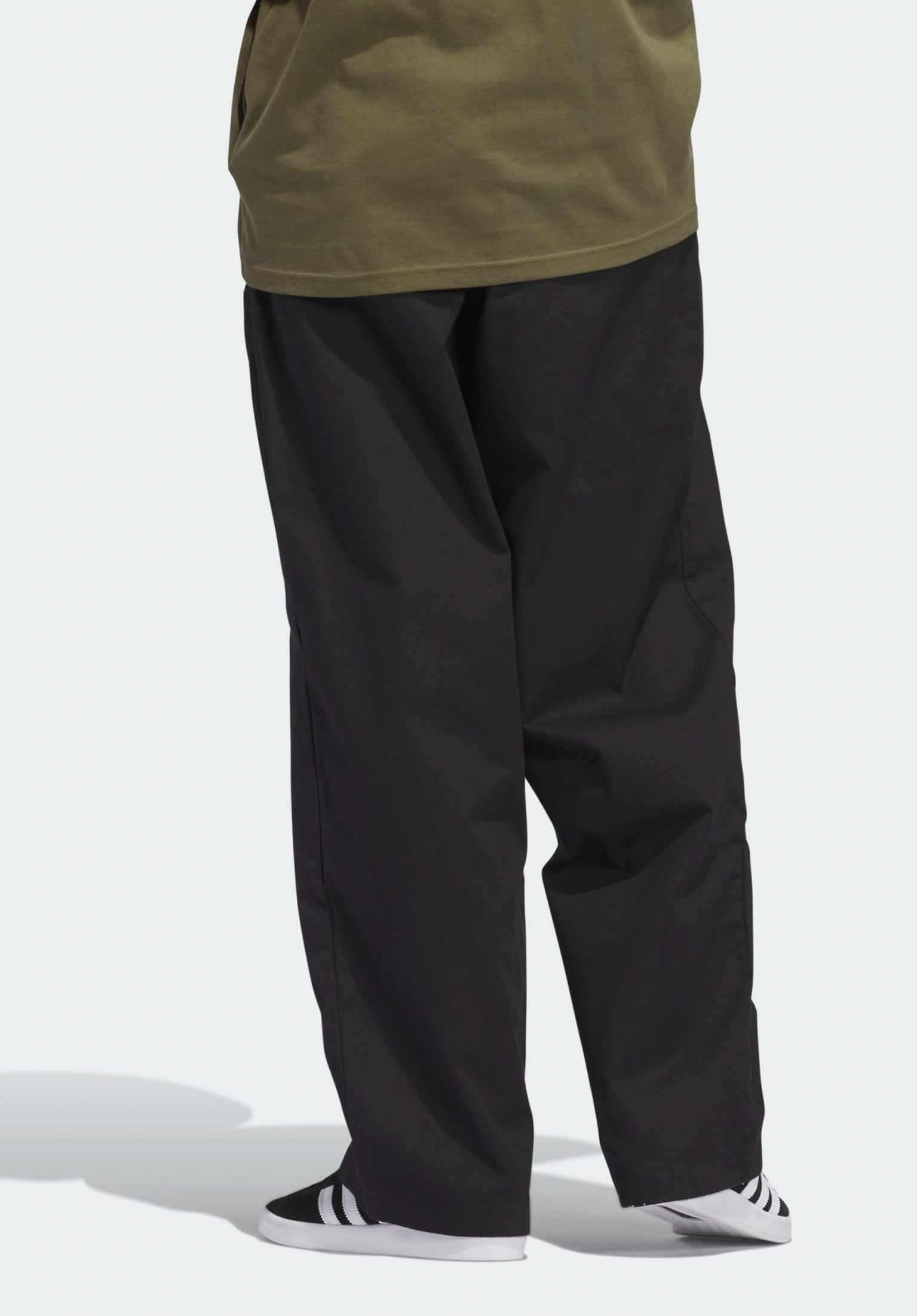 Pintuck adidas-skateboarding Chino- / Cloth pants in black for men