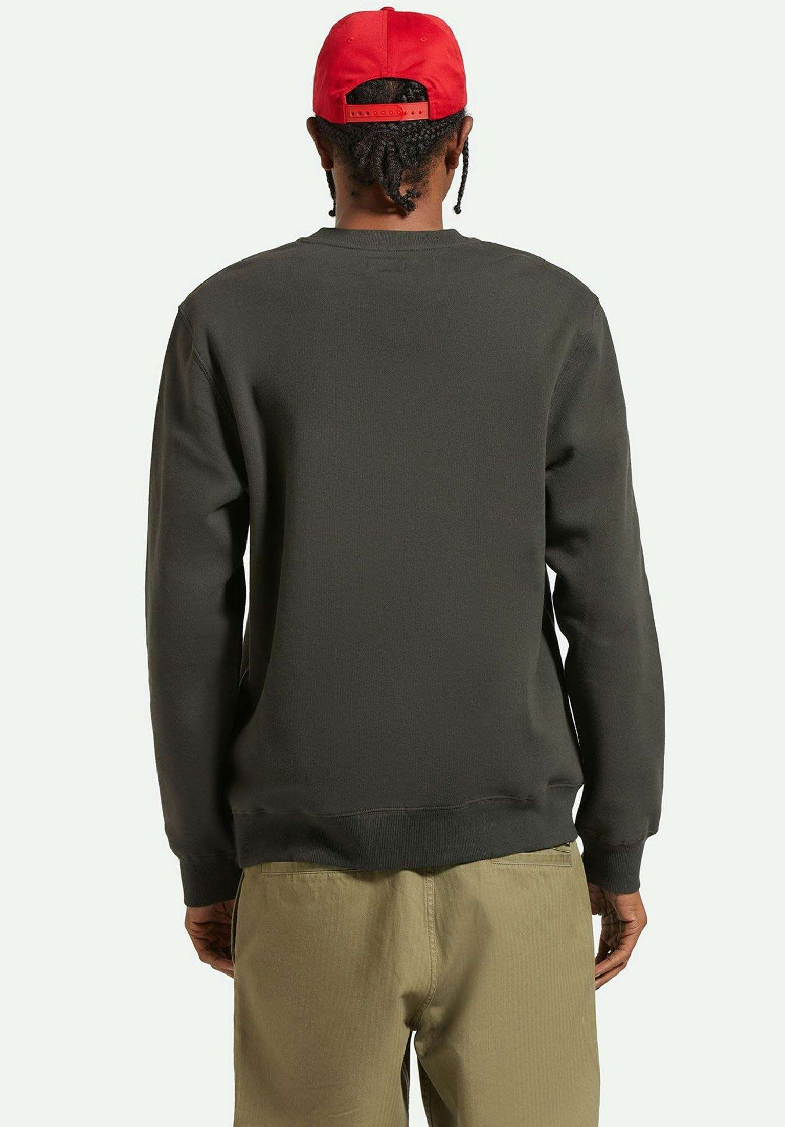 ★ブリクストンBrixton Repair Crew Sweater関税込★ Brixton Repair Crew Neck Sweatshirt in Washed Black | REVOLVE