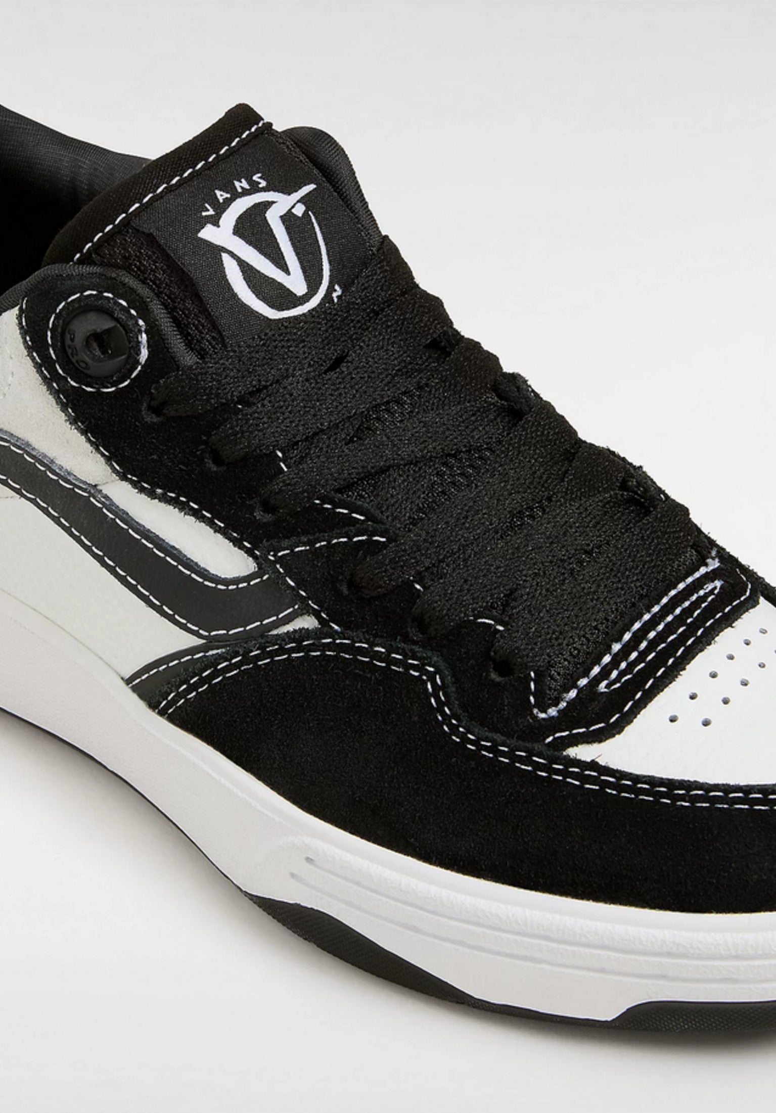 Rowan 2 Vans Mens Shoes in black-white-black for men – TITUS Rowan 2 Vans Mens Shoes in black-white-black for men – TITUS