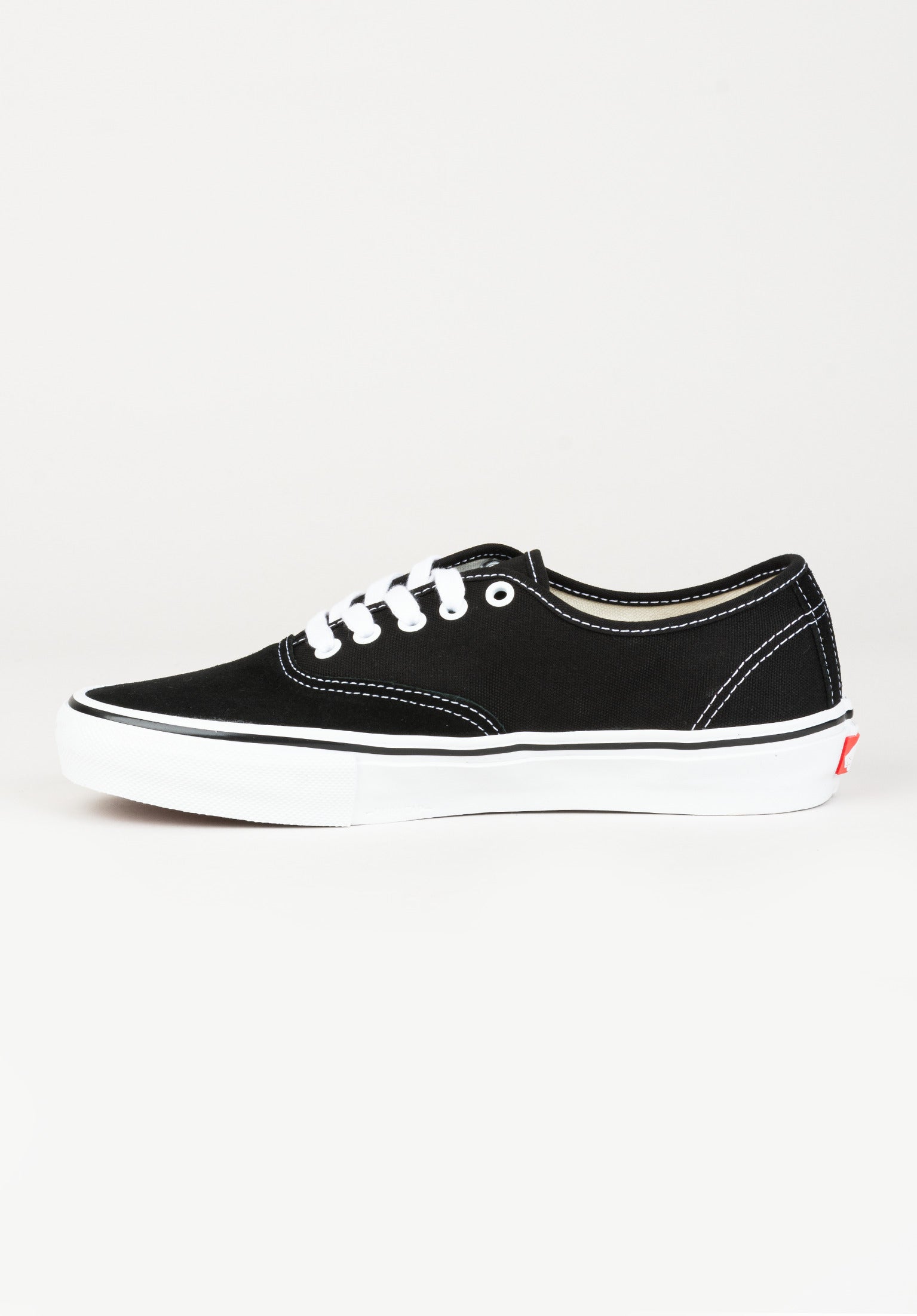 Classic vans black and white shop