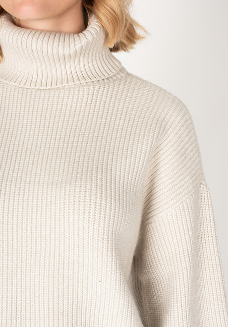 Jana|1,74|M