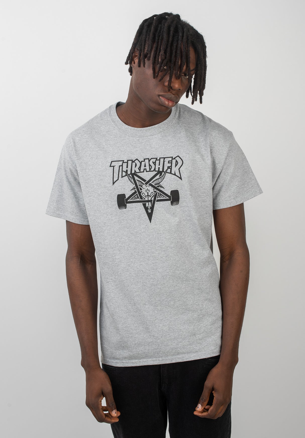 Skate Thrasher Camiseta Gris Skate Goat