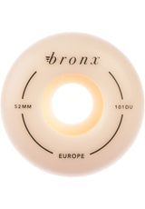 Europe V1 101A white-blue Close-Up2