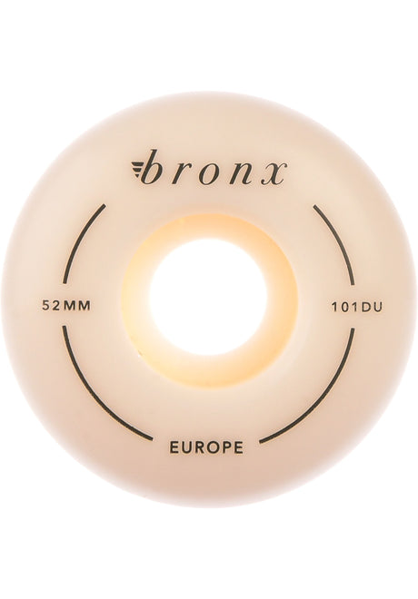 Europe V1 101A white-blue Close-Up2