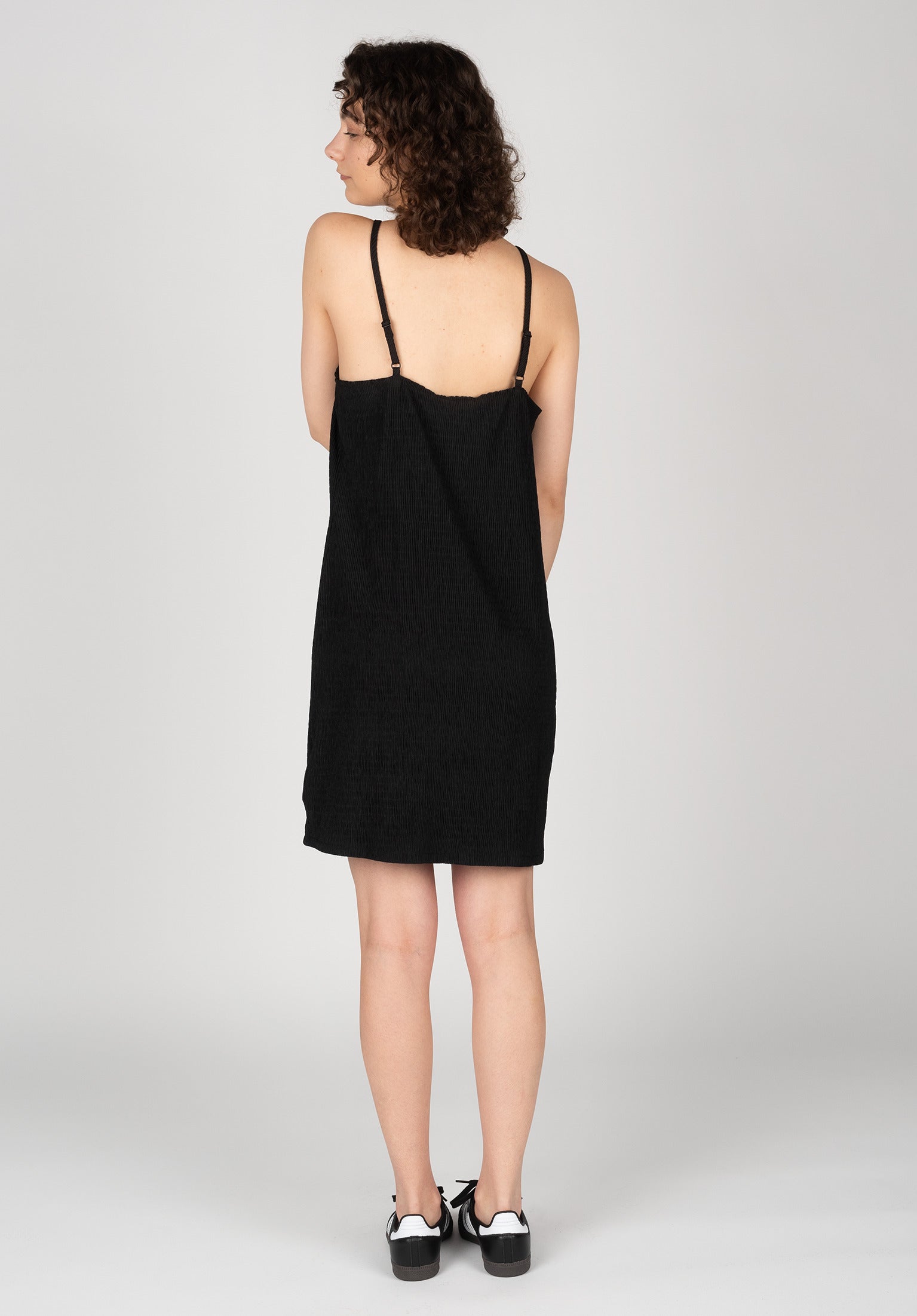 Bodycon dress with vans deals