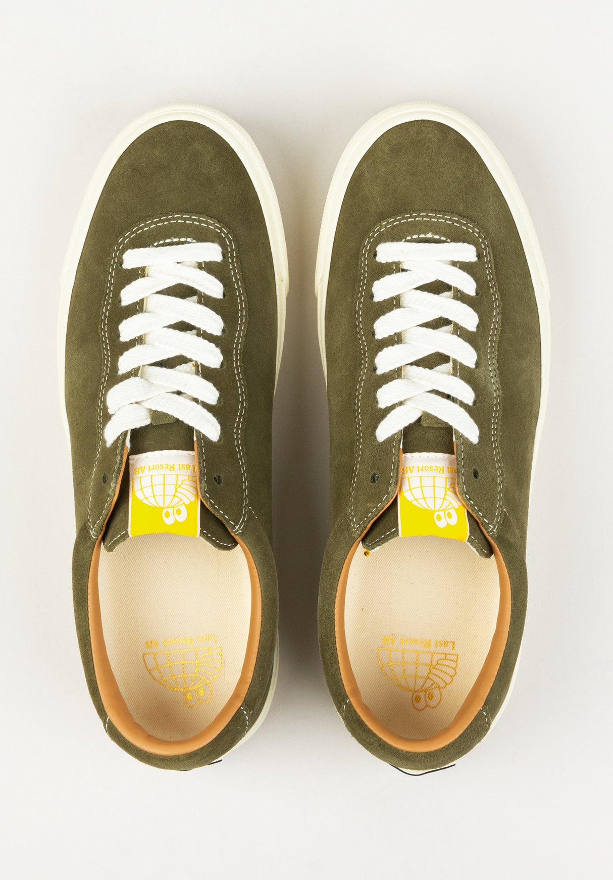 VM001 Suede Low dustygreen-white Close-Up2