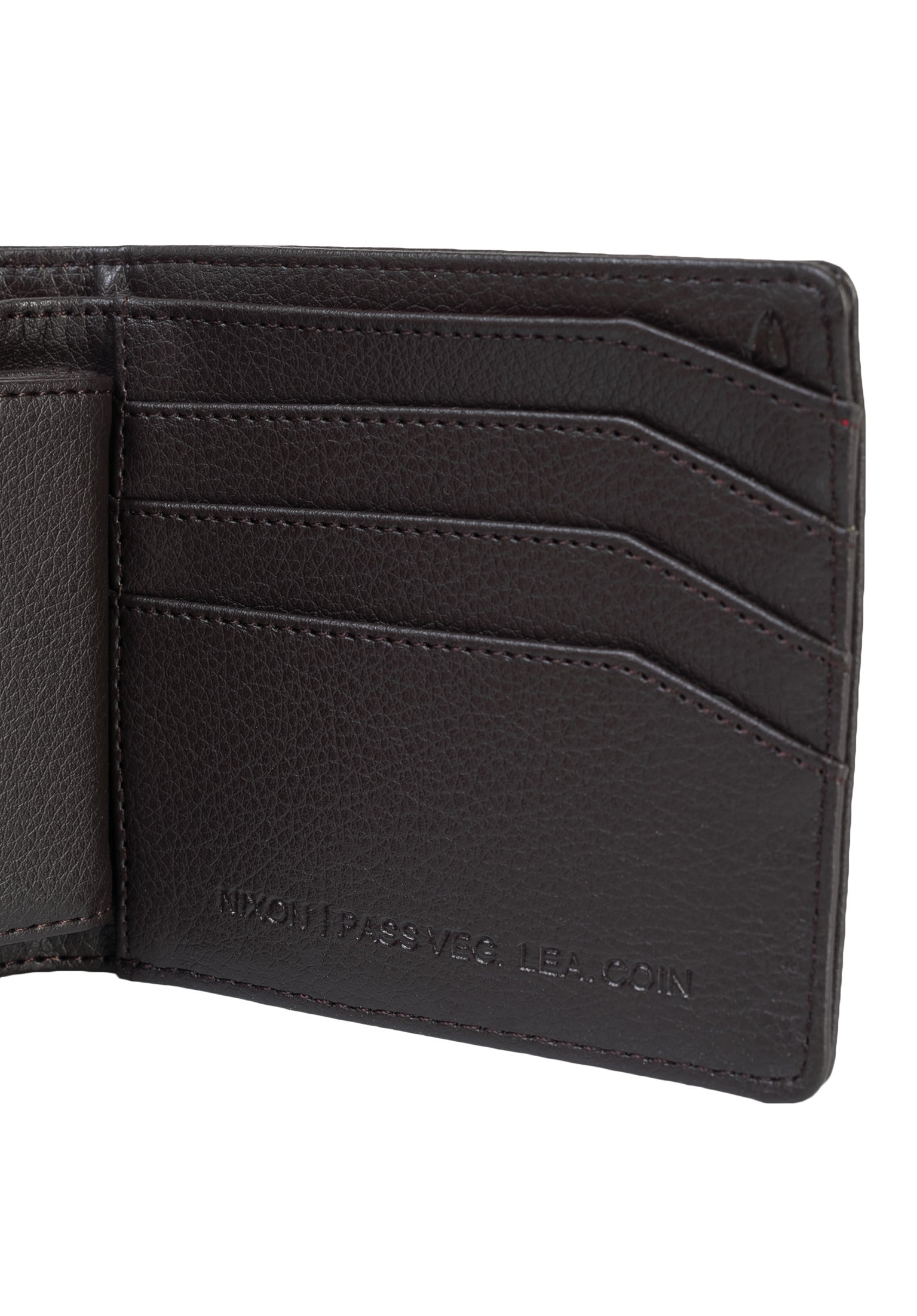 Pass Vegan Leather Coin Nixon Portafoglio in brown per Donna TITUS