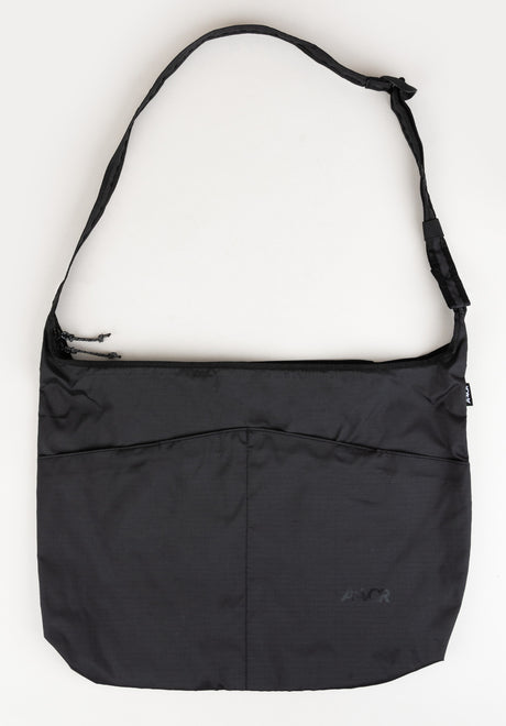 Shoulder Bag Light Large ripstop-black Vorderansicht