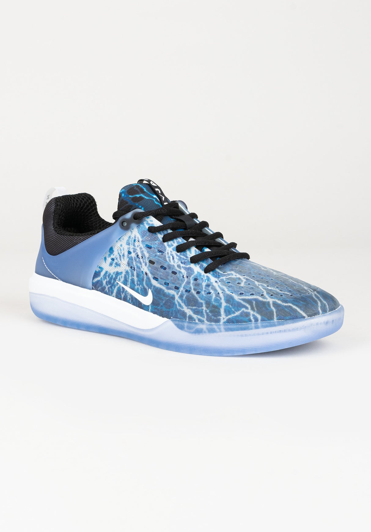 Zoom Nyjah 3 PRM Nike SB Mens Shoes in black-white-deeproyal-white