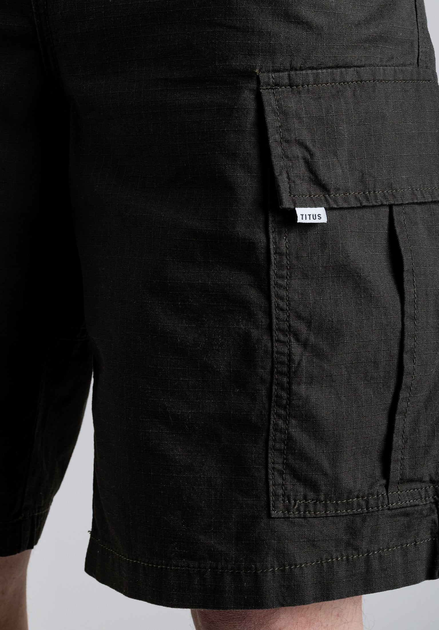 【SATIIIZ】Liette Cargo Bermuda Pants 71LzbKJXlkL._SY350_QL65_.jpg
