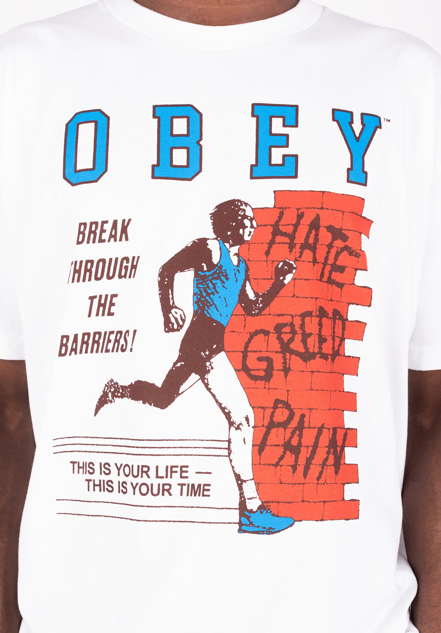 Break Barriers OBEY T shirt in white voor Heren TITUS