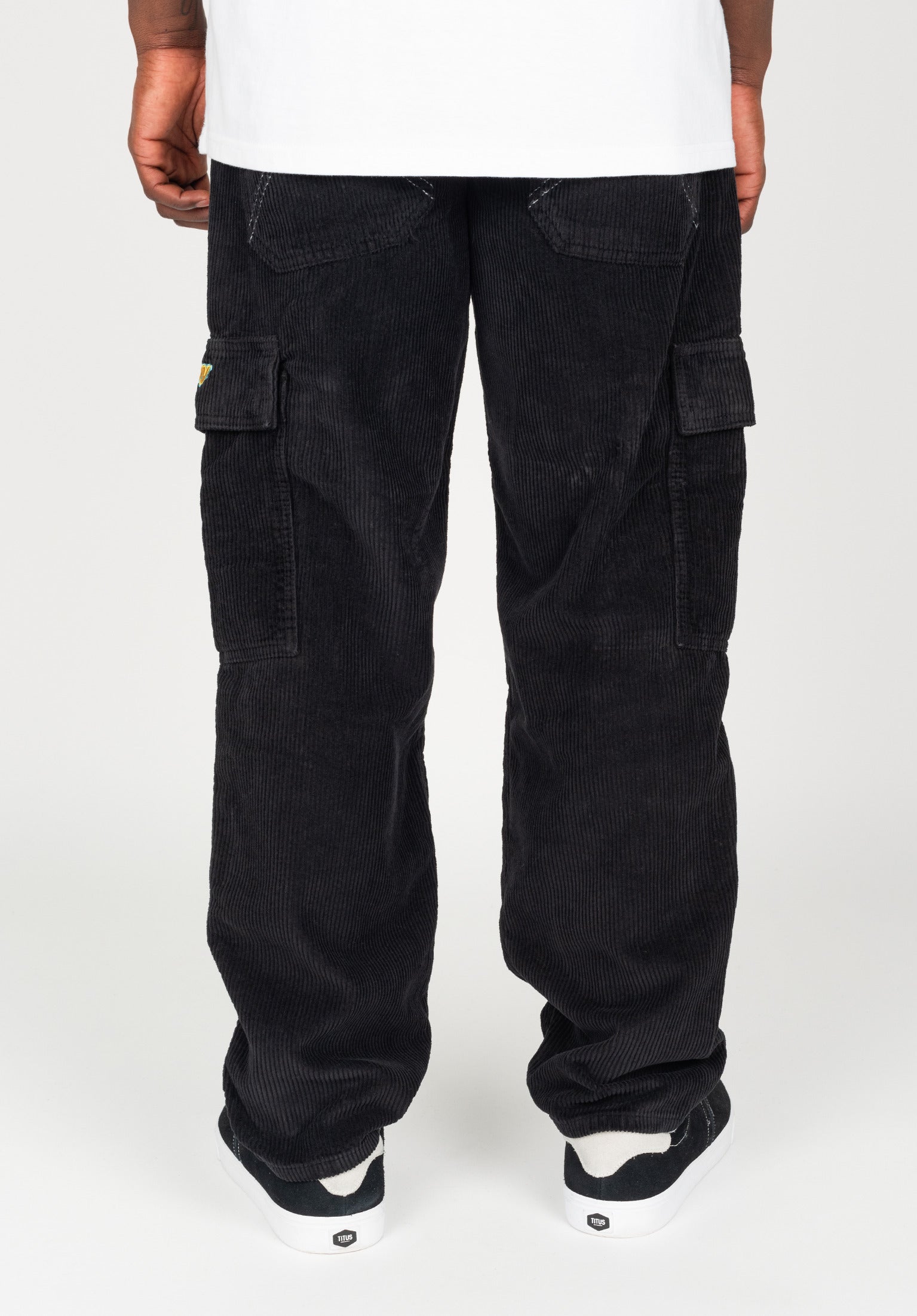 X-tra Space Cord Homeboy Cargo-Pants in black for men – TITUS