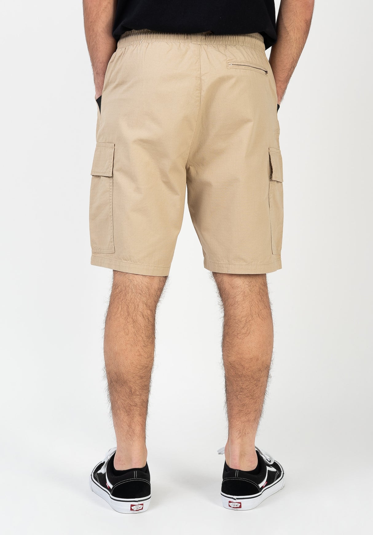 Leonard|1,82|L
