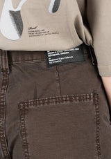 Donna Cargo darkcedar Close-Up2