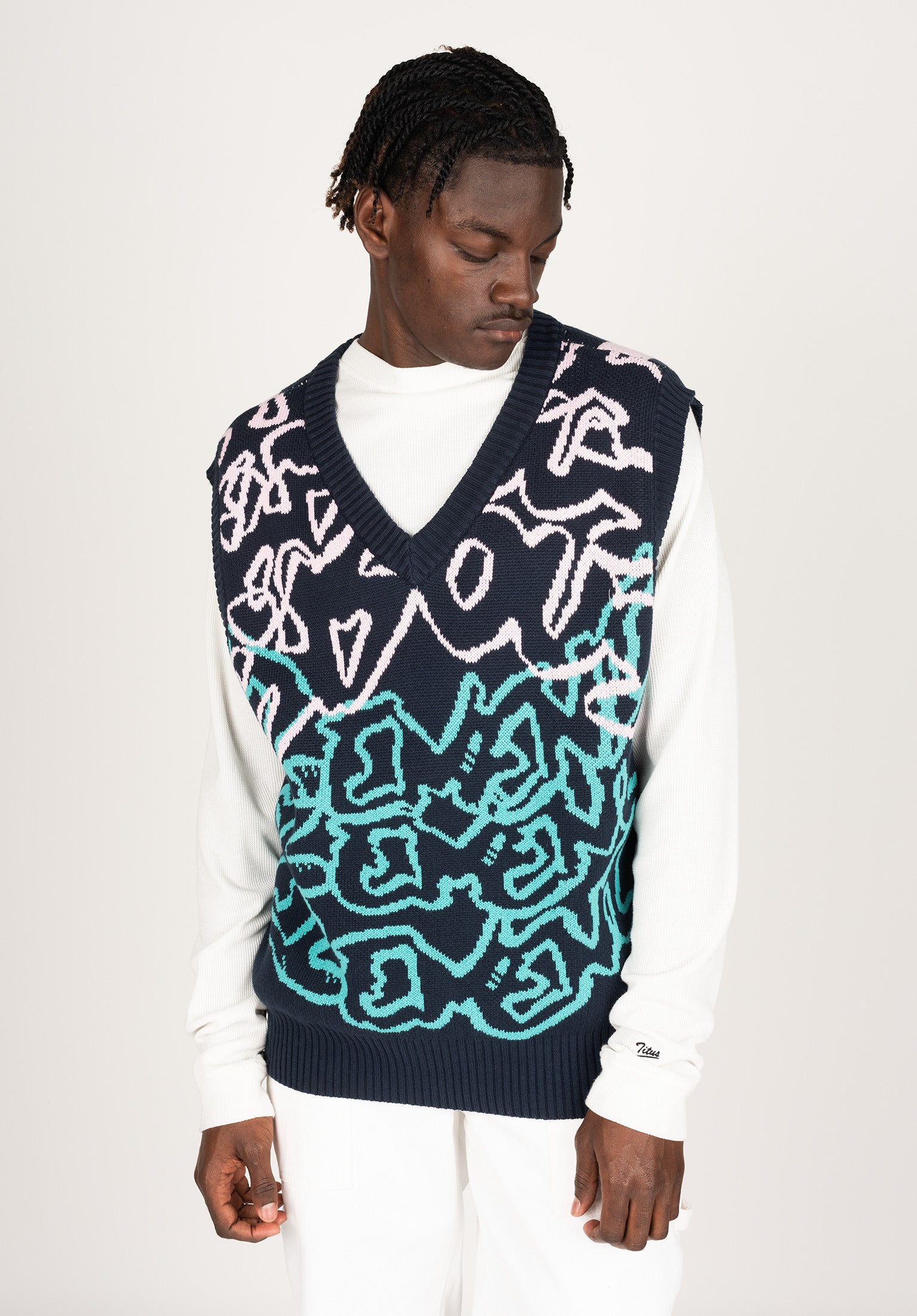 x Bisous Souvenir Gilet Element Sweater in eclipsenavy for c TITUS