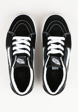 JN SK8-Low logoblack-truewhite Close-Up2