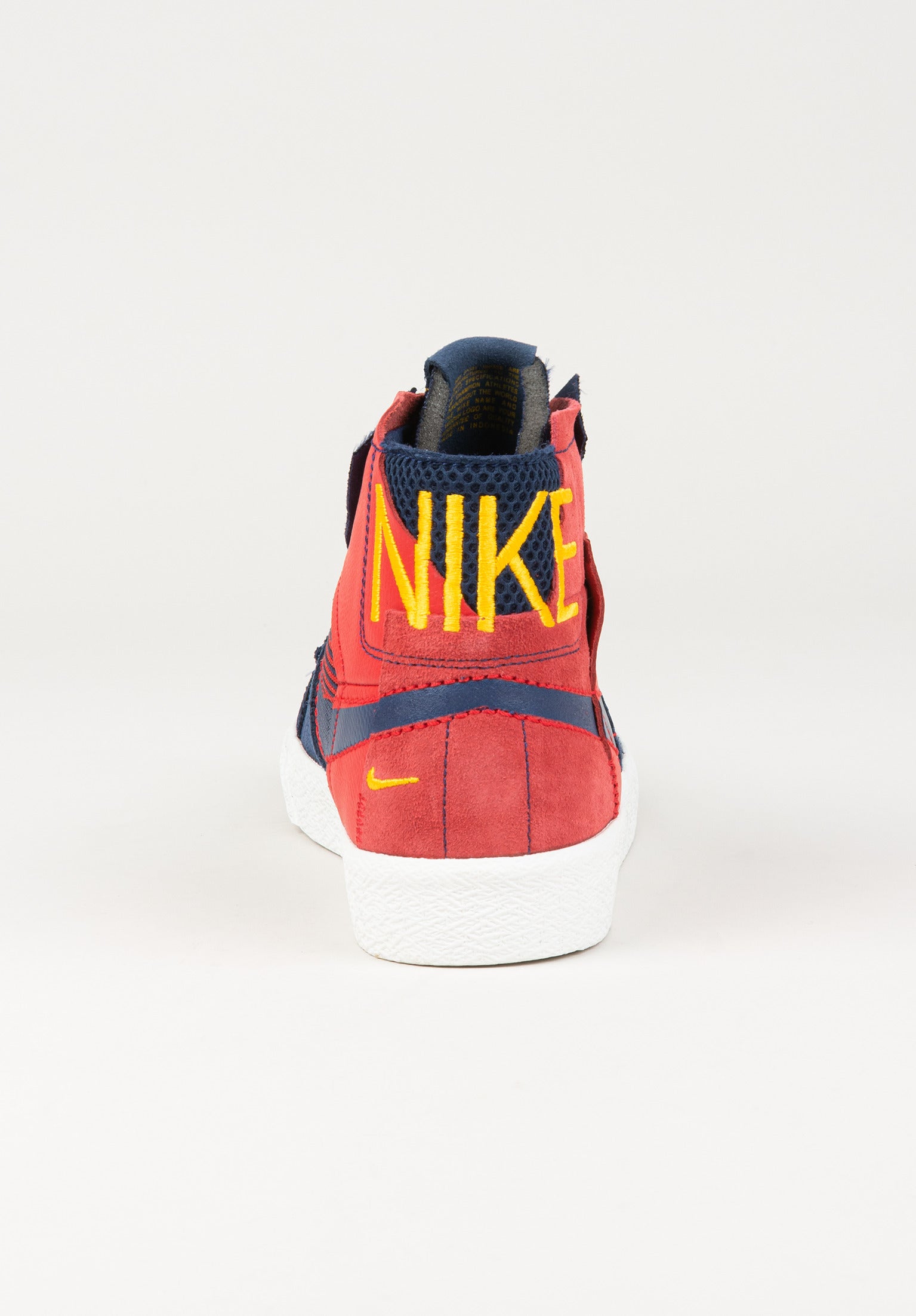 Zoom Blazer Mid Premium Nike SB Mens Shoes in universityred