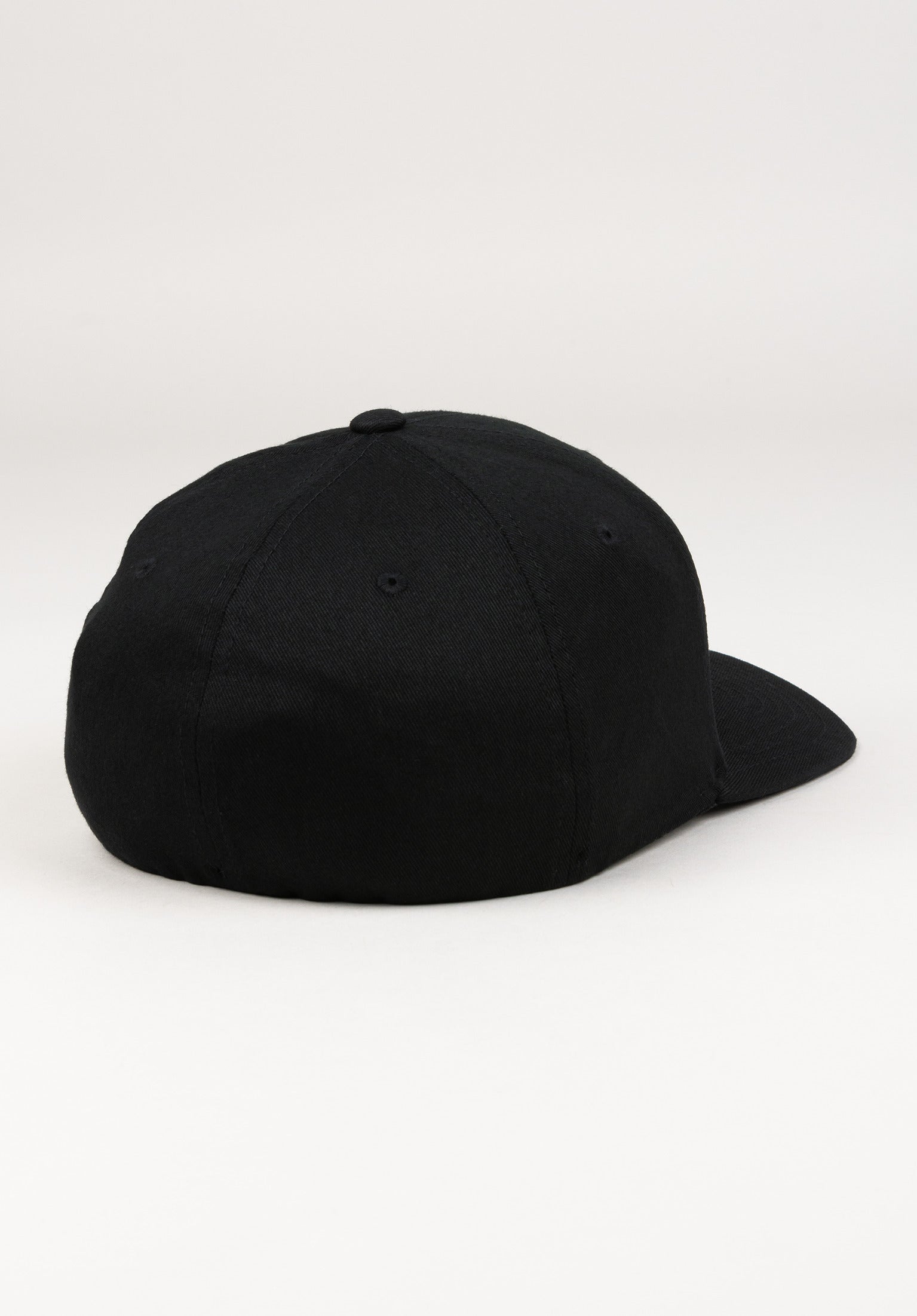 Full Stone Flexfit Volcom Cap in black for men – TITUS