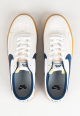 Heritage Vulc summitwhite-navy-white-gumlightbrown Close-Up2