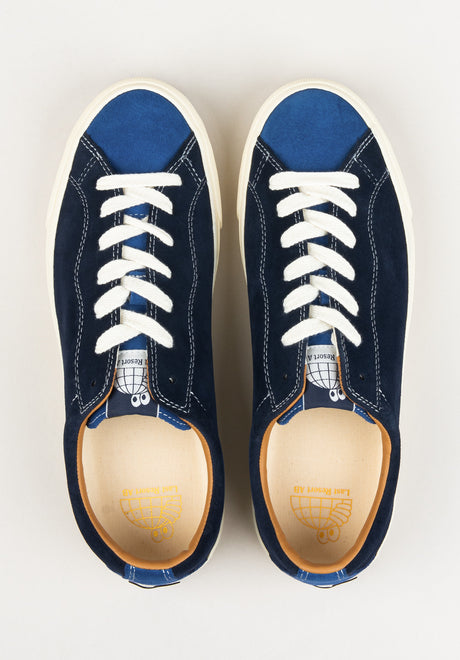VM003 Suede Low duoblue-white Close-Up2
