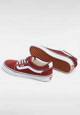 Skate Chukka Low Sidestripe burgundy-white Closeup1