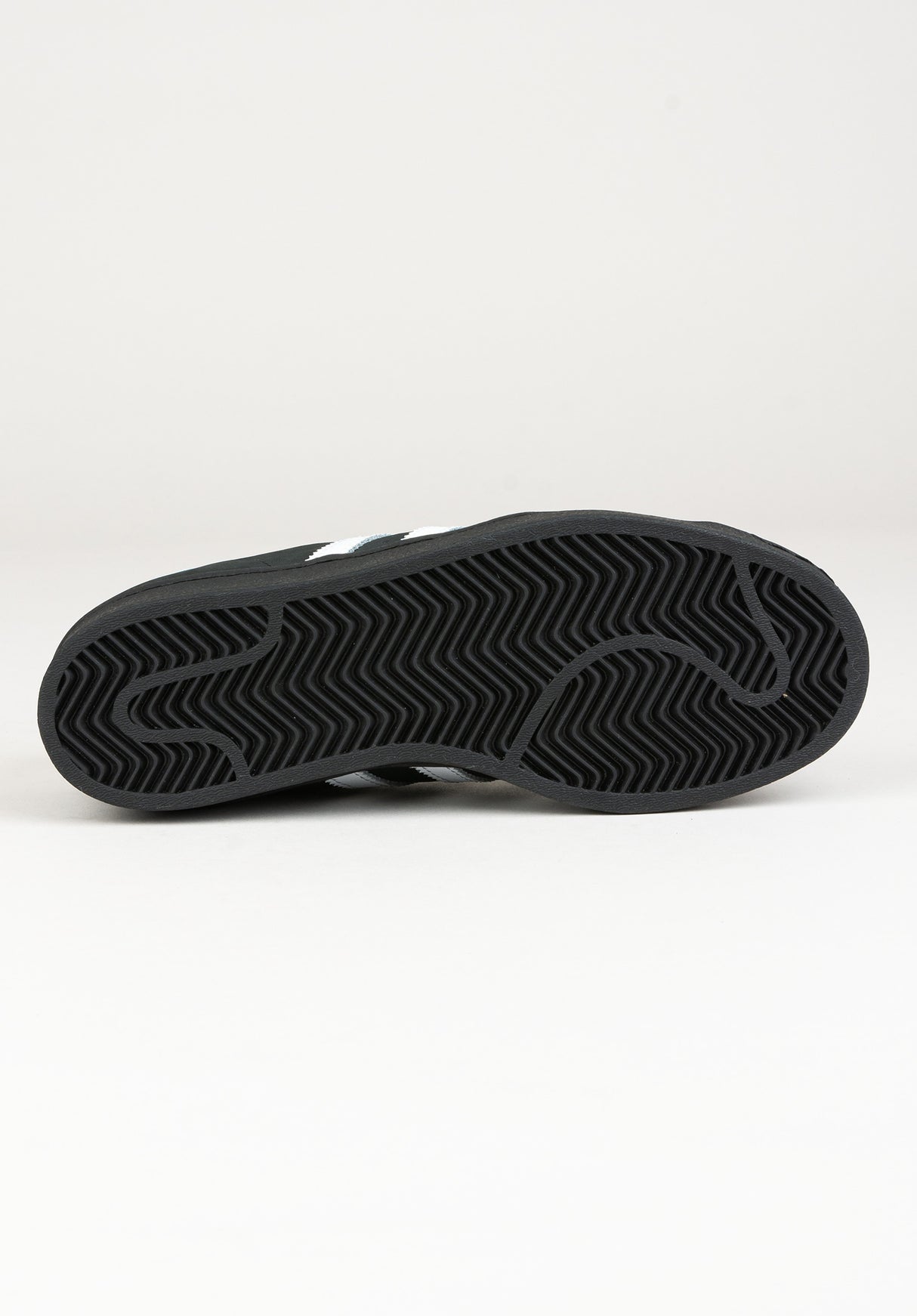 Superstar ADV coreblack-white-goldmetal Closeup1