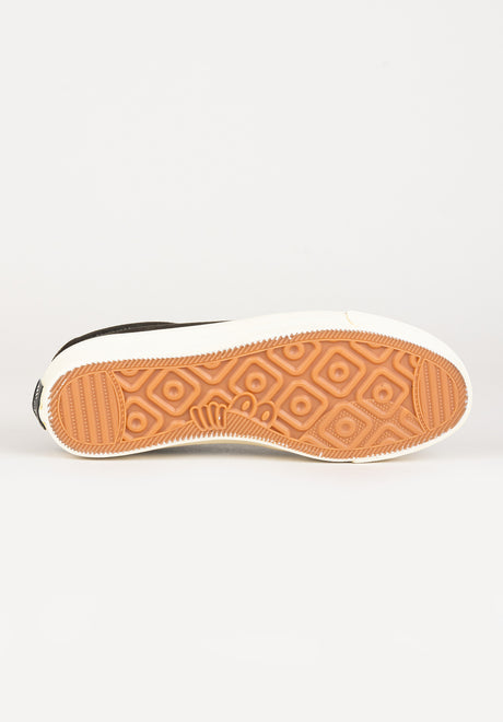 VM001 Suede Low coffeebean-white Closeup1