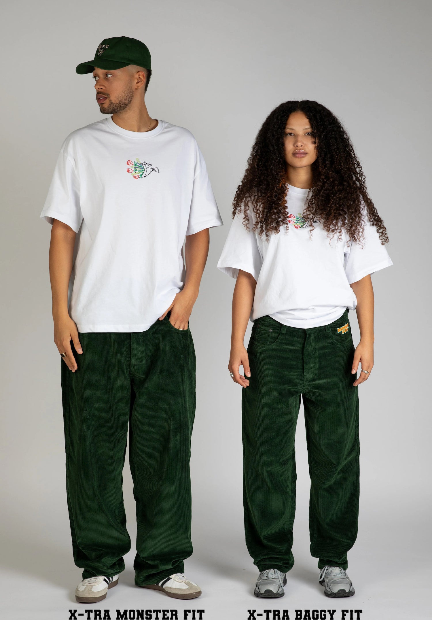 X-tra Baggy Cord forestgreen Closeup2 Zoom Image