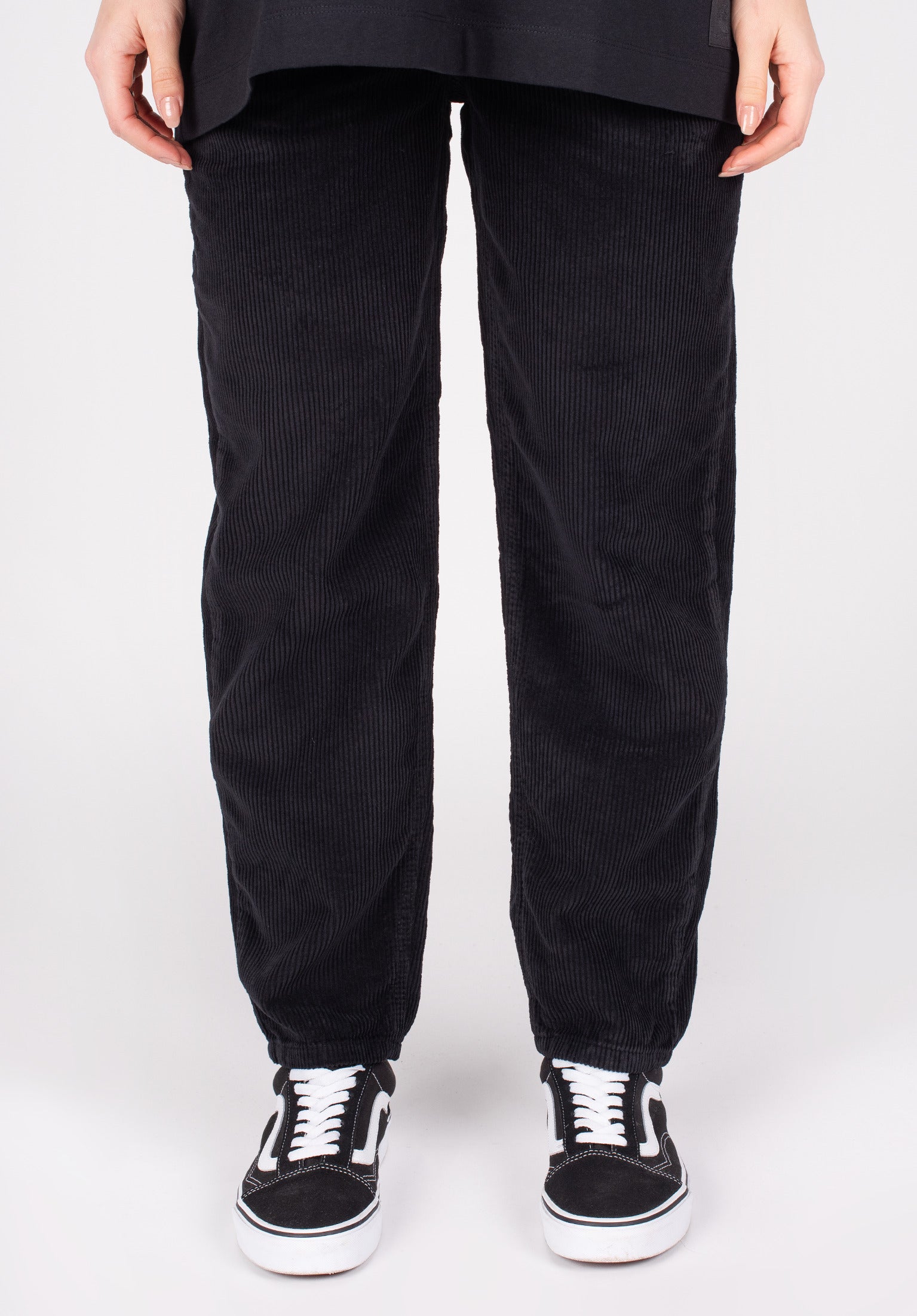 X-tra Baggy Cord Women Homeboy Corduroy Pant in black for
