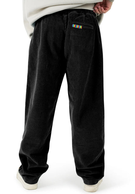 X-Tra Beach Baggy Cord black Rueckenansicht