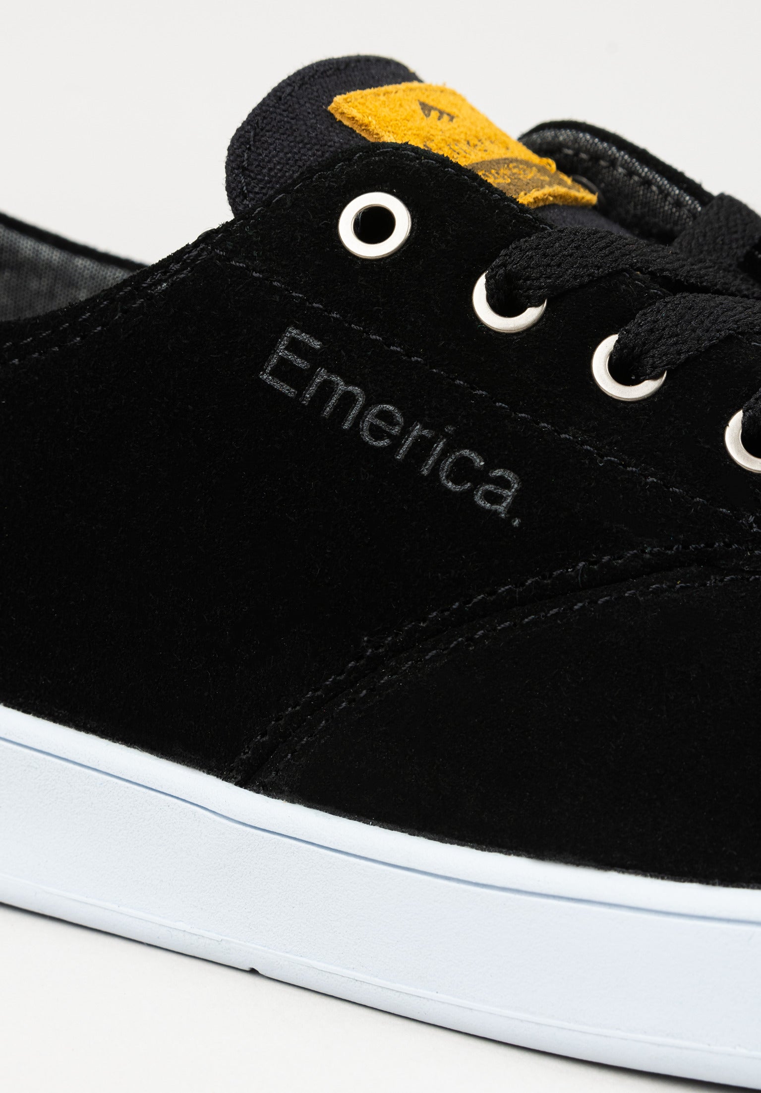 Emerica black sales shoes